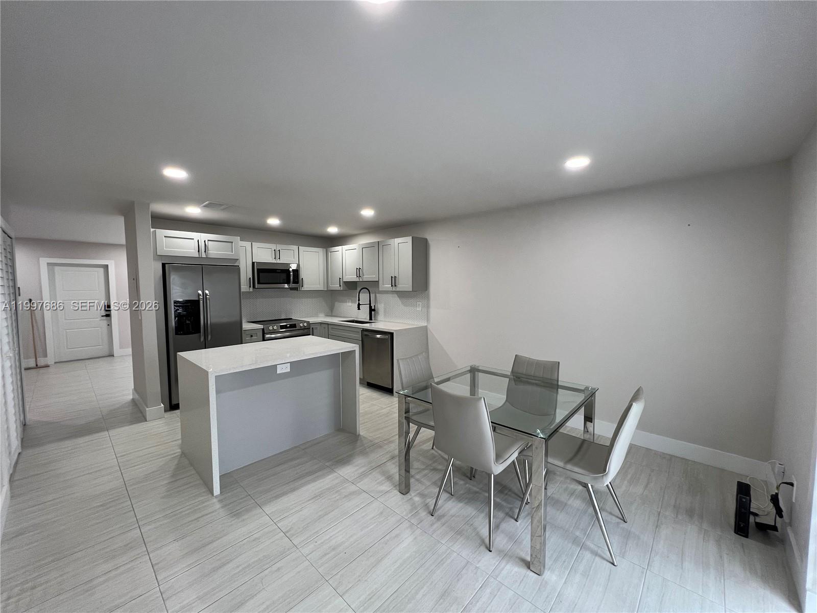 CHATEAUBLEAU VILLAS CONDO - Residential