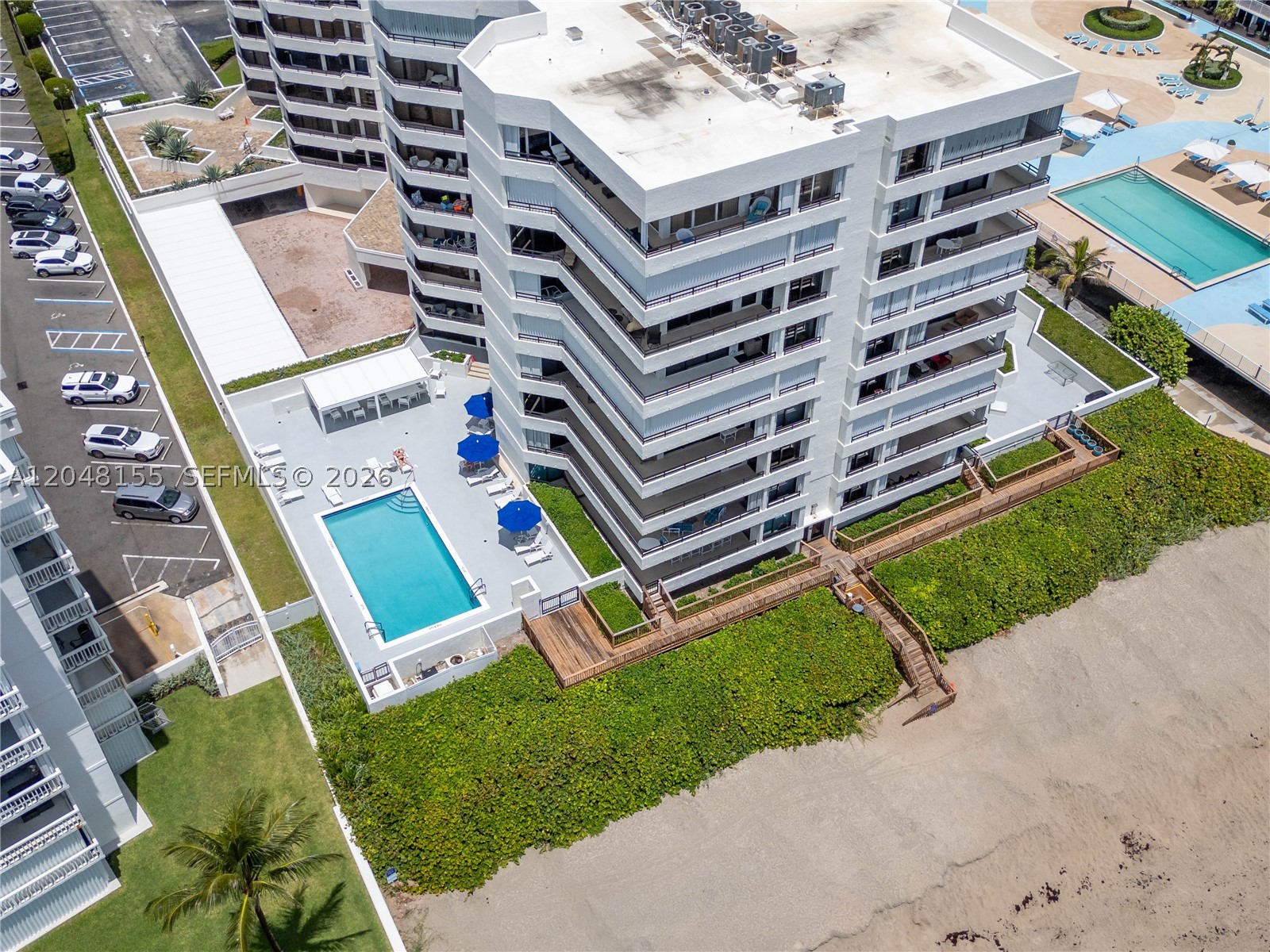 THIRTY FIVE SIXTY CONDO - Residential Lease