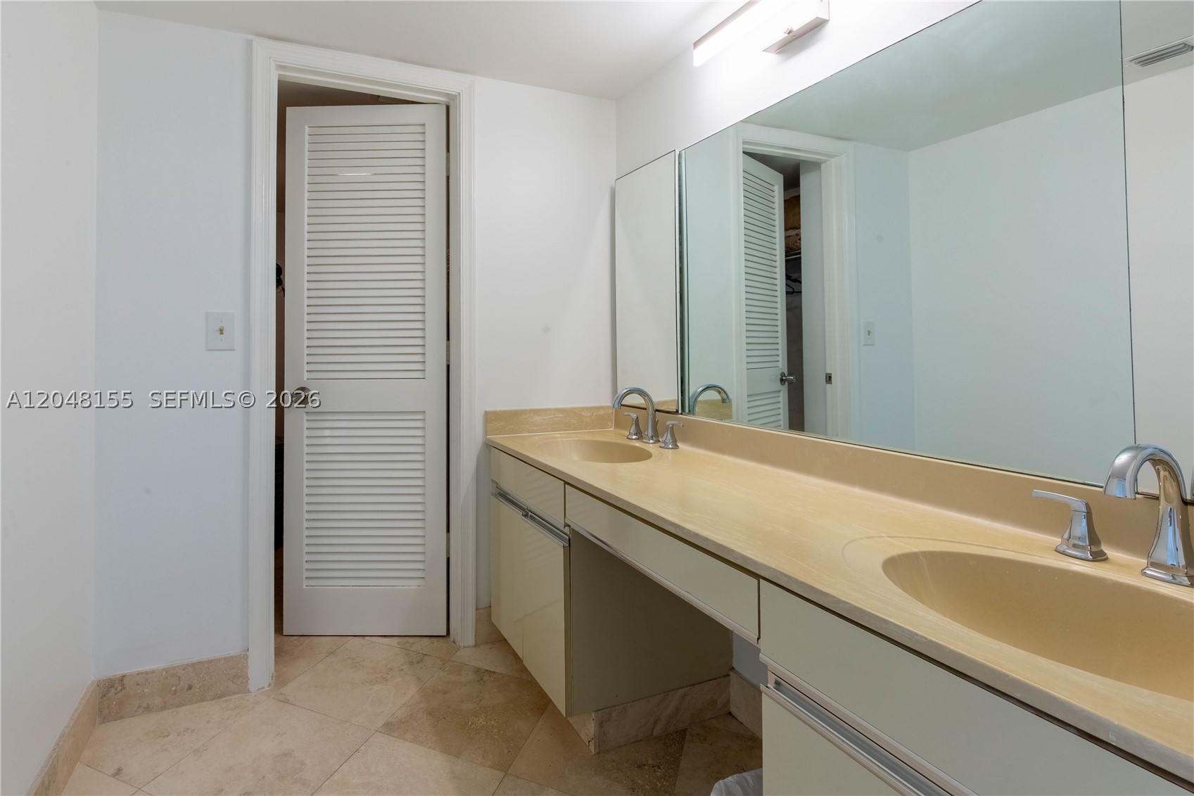 THIRTY FIVE SIXTY CONDO - Residential Lease