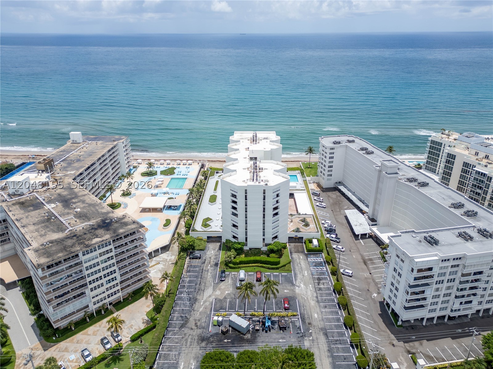 THIRTY FIVE SIXTY CONDO - Residential Lease