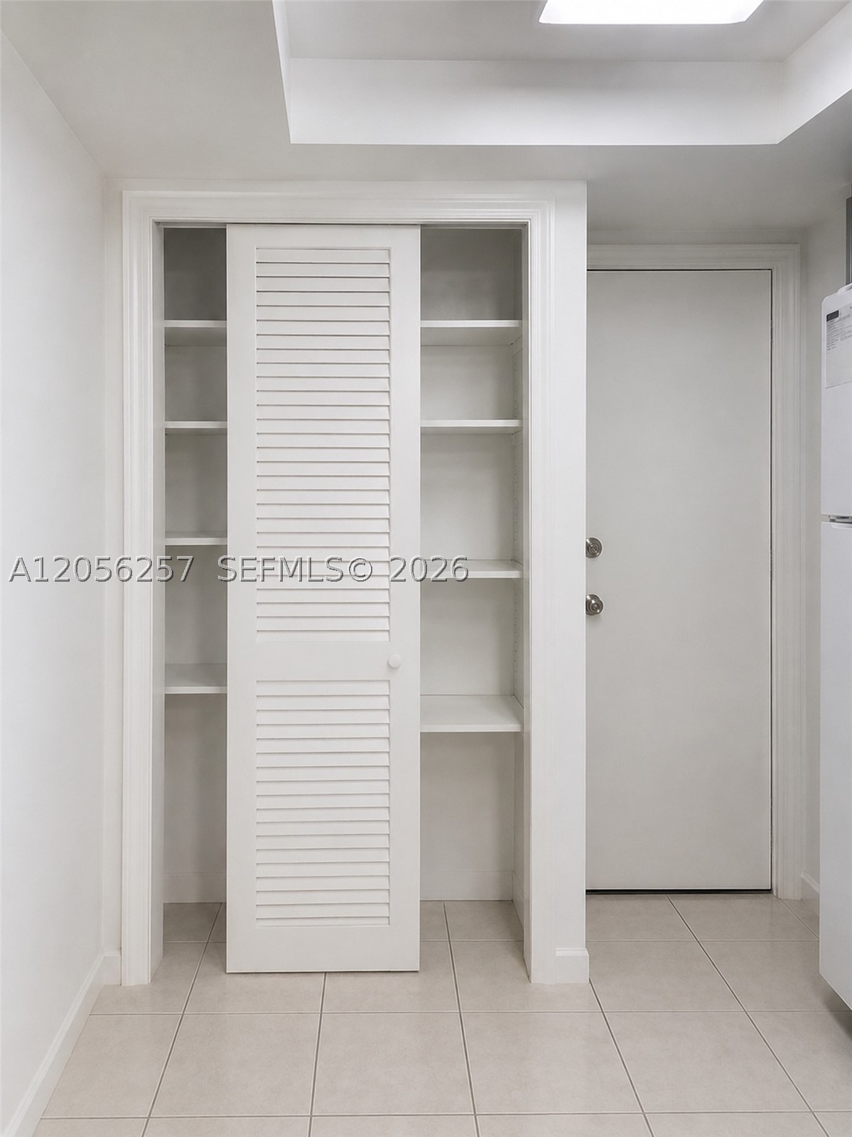 FOUNTAINVIEW CONDO - Residential Lease