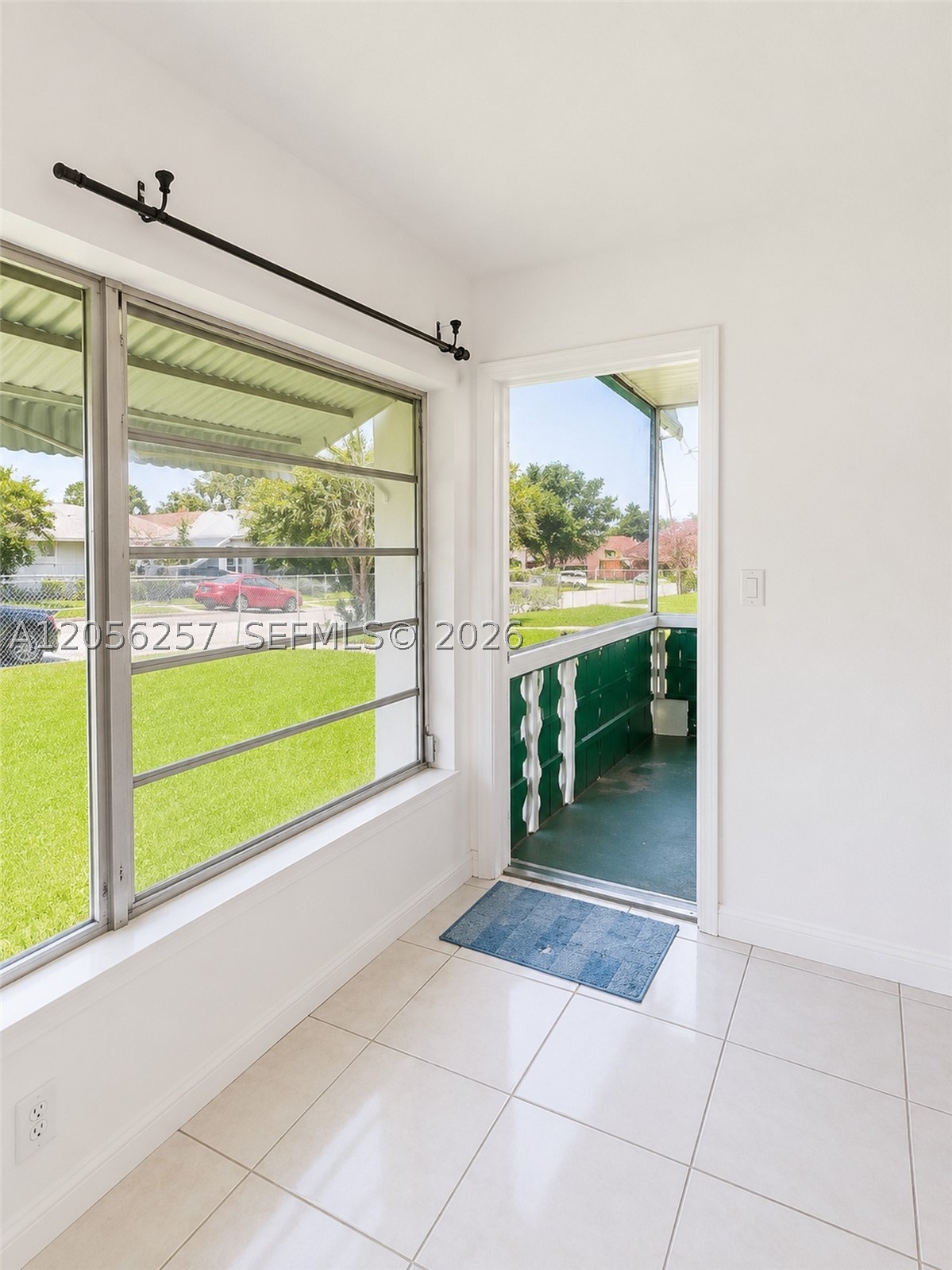 FOUNTAINVIEW CONDO - Residential Lease