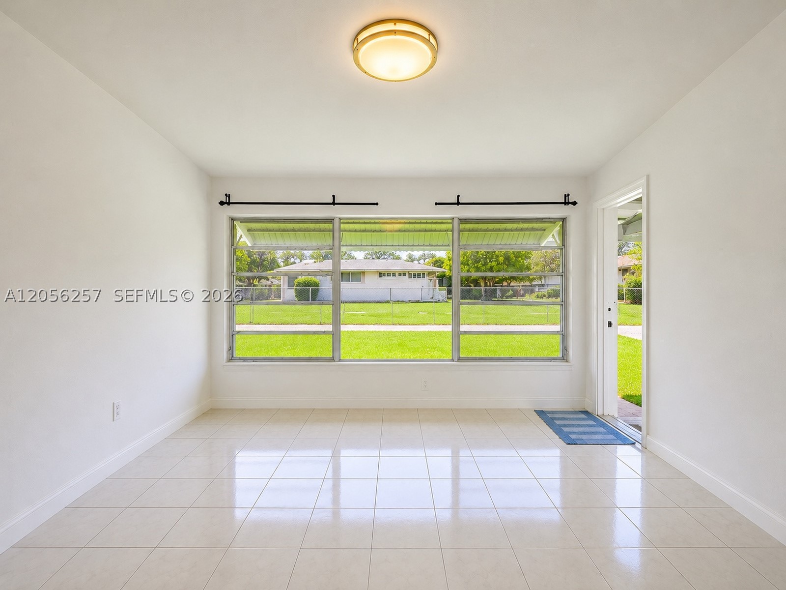 FOUNTAINVIEW CONDO - Residential Lease
