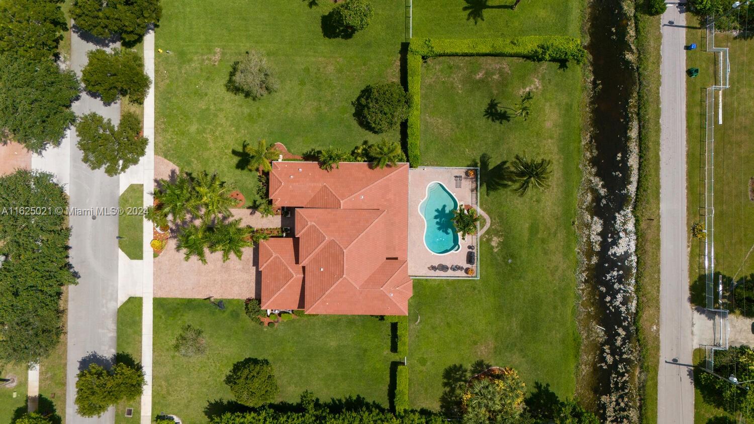 COUNTRY GLEN - Residential