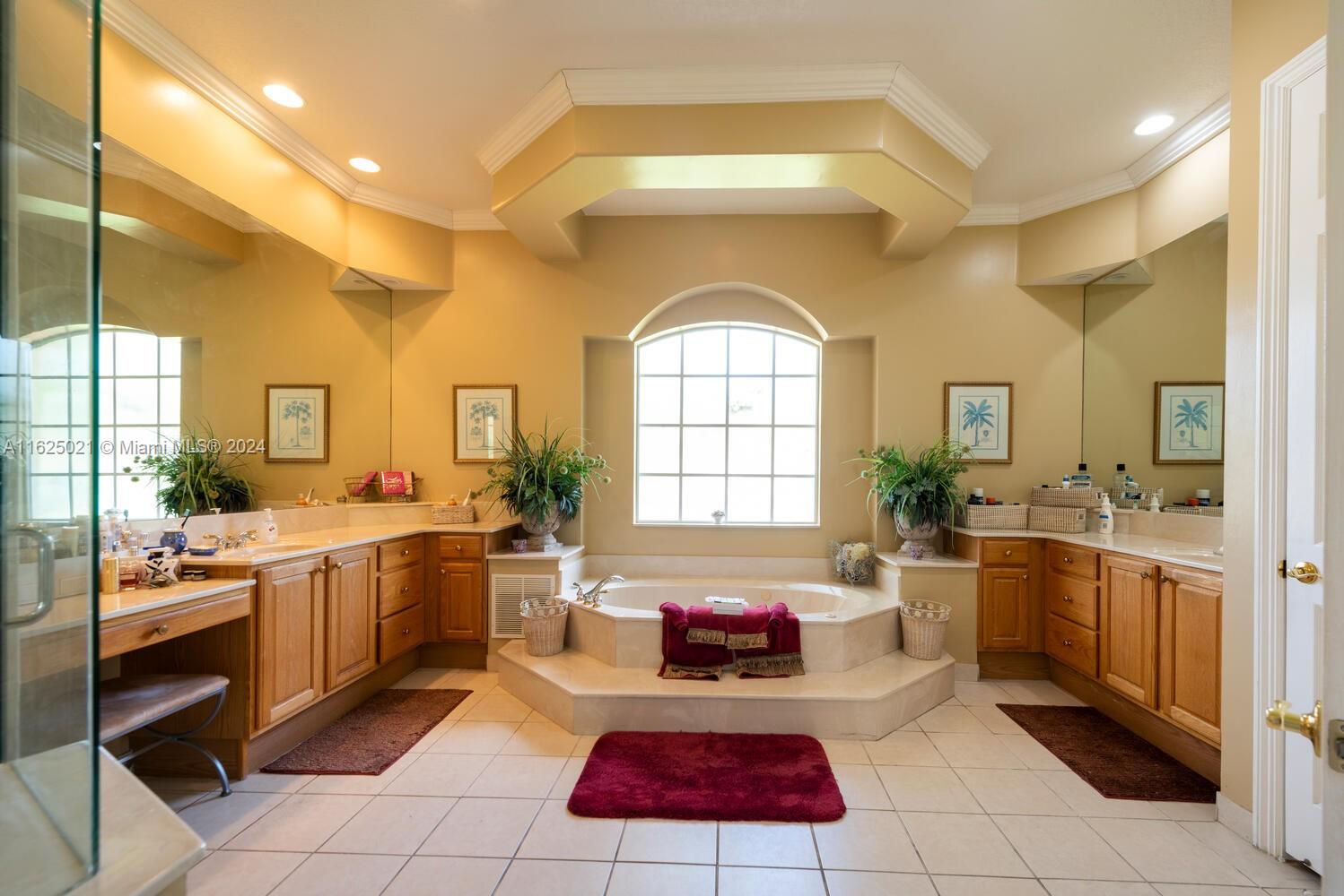 COUNTRY GLEN - Residential
