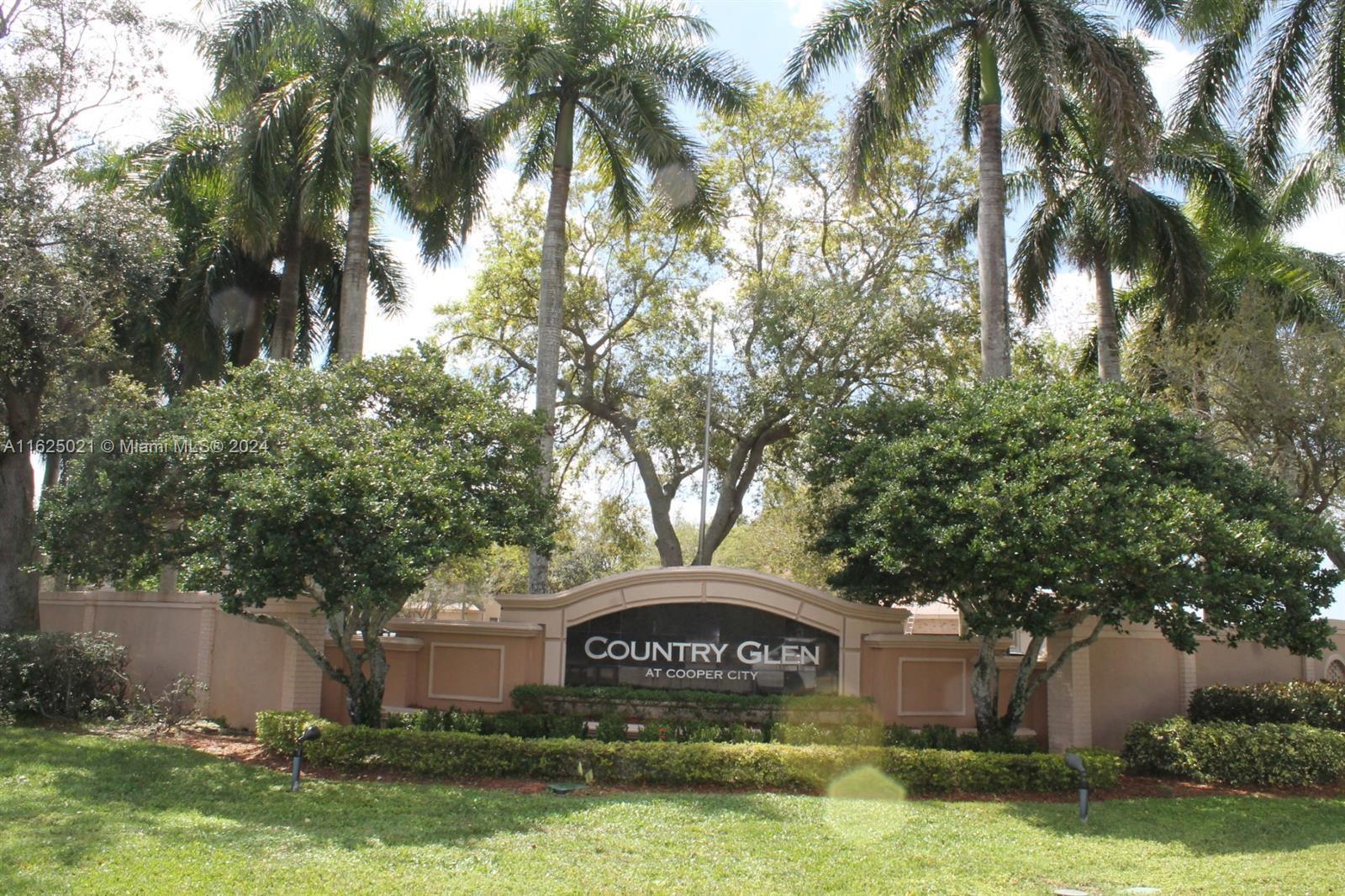 COUNTRY GLEN - Residential