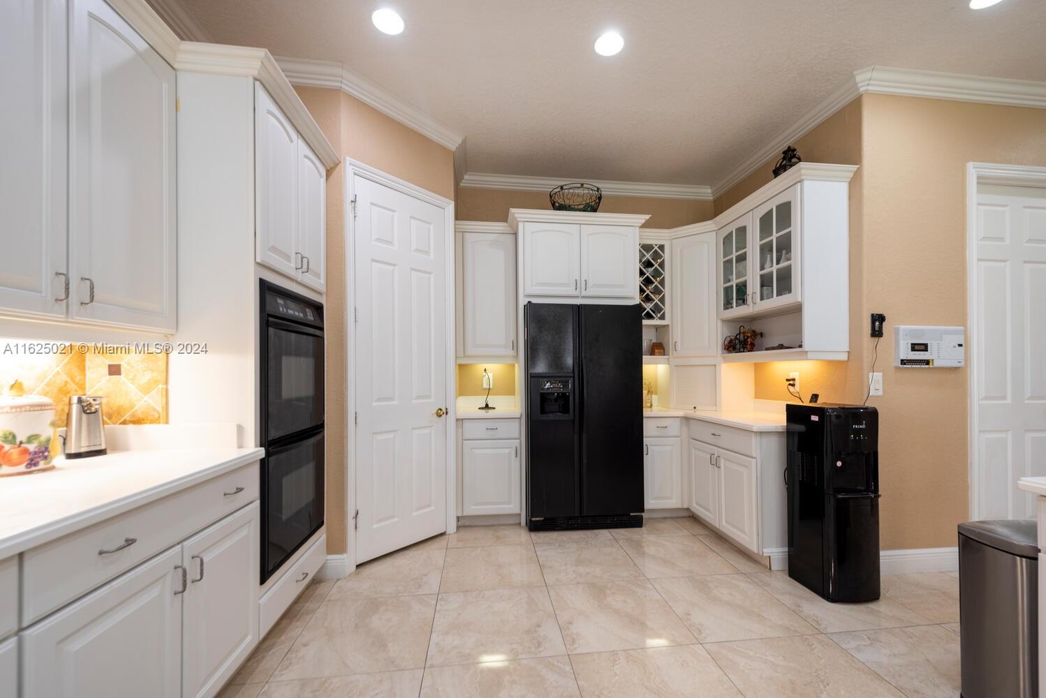 COUNTRY GLEN - Residential