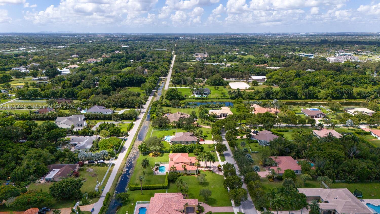 COUNTRY GLEN - Residential