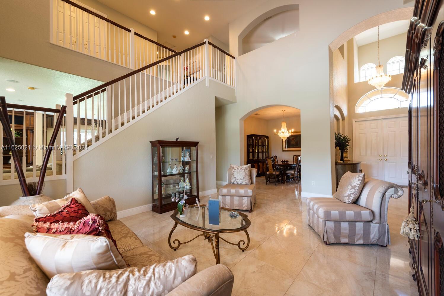 COUNTRY GLEN - Residential