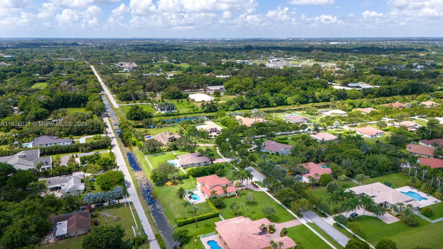 COUNTRY GLEN - Residential