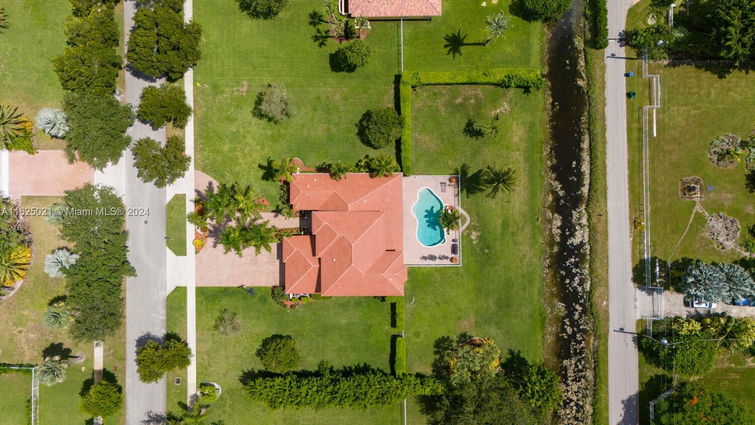 COUNTRY GLEN - Residential