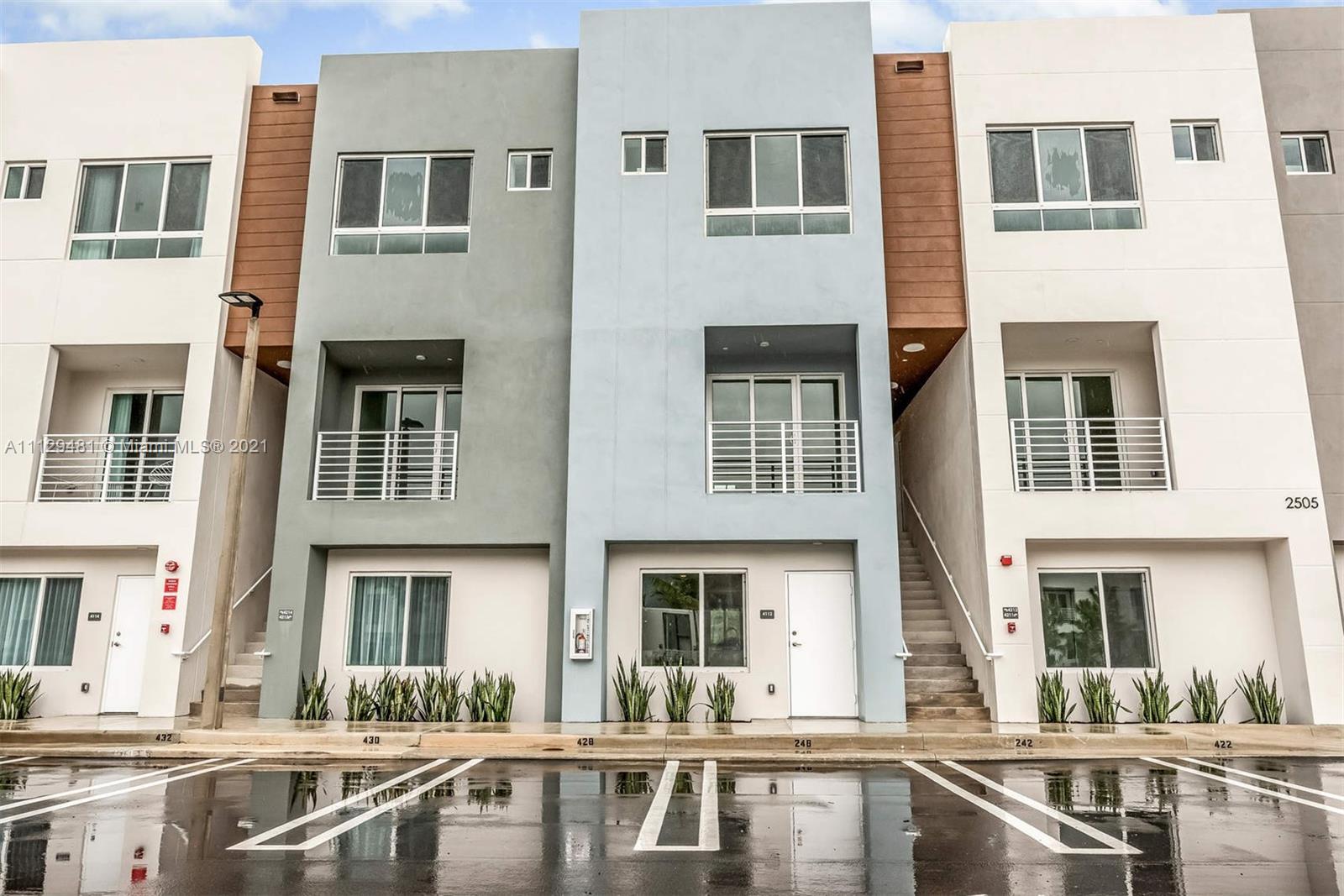 Spacious, two bedroom two baths and half plus den residences encircle a central pool and garden and feature elegant, modern design with expansive windows, abundantly lit, open-plan interiors, spacious masters with in suite baths and walk-in closets, laminate wood floors and stainless-steel appliances. Voluminous Garden Villas feature private gardens with ample outdoor living space for al fresco entertaining. Gated community , Pet-friendly community,1 parking space per residences and ample guest parking, Community pool, outdoor kitchens, lounges and lush garden Minutes from Aventura Mall and Gulfstream Park Surrounded by Grade A-rated public and multiple private schools. Easy to show RAPID MOVE IN!!