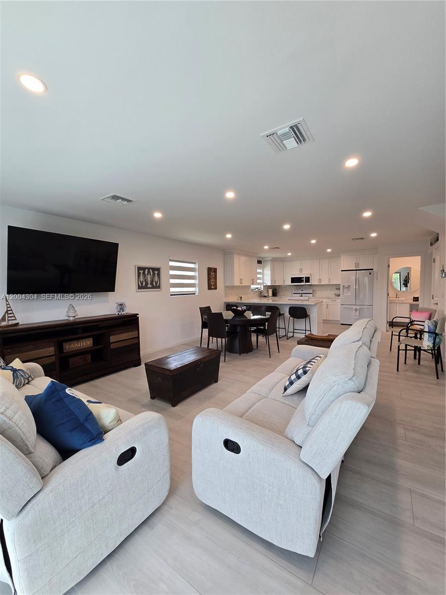 KEY LARGO OCEAN RESORT CO - Residential