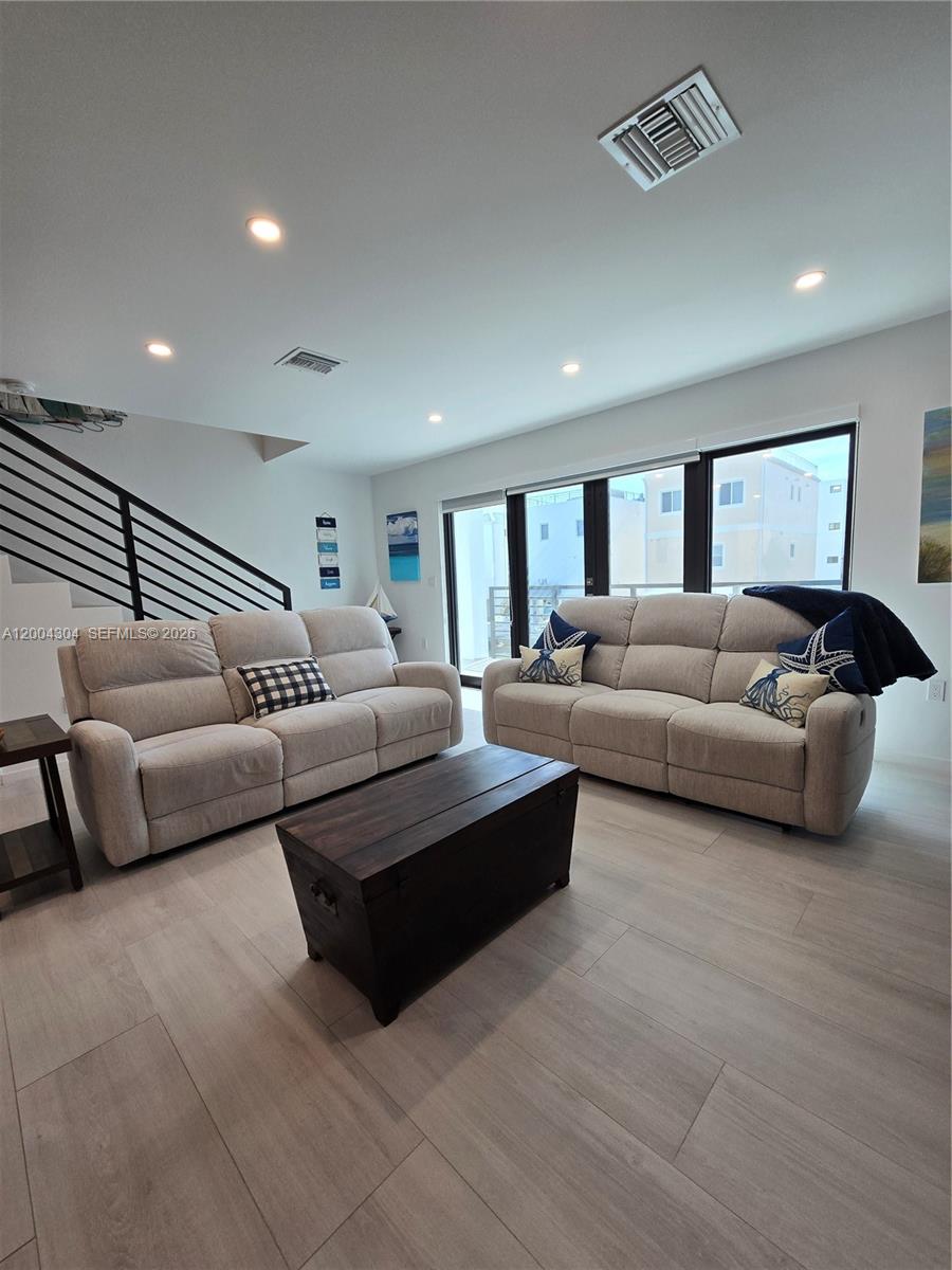 KEY LARGO OCEAN RESORT CO - Residential