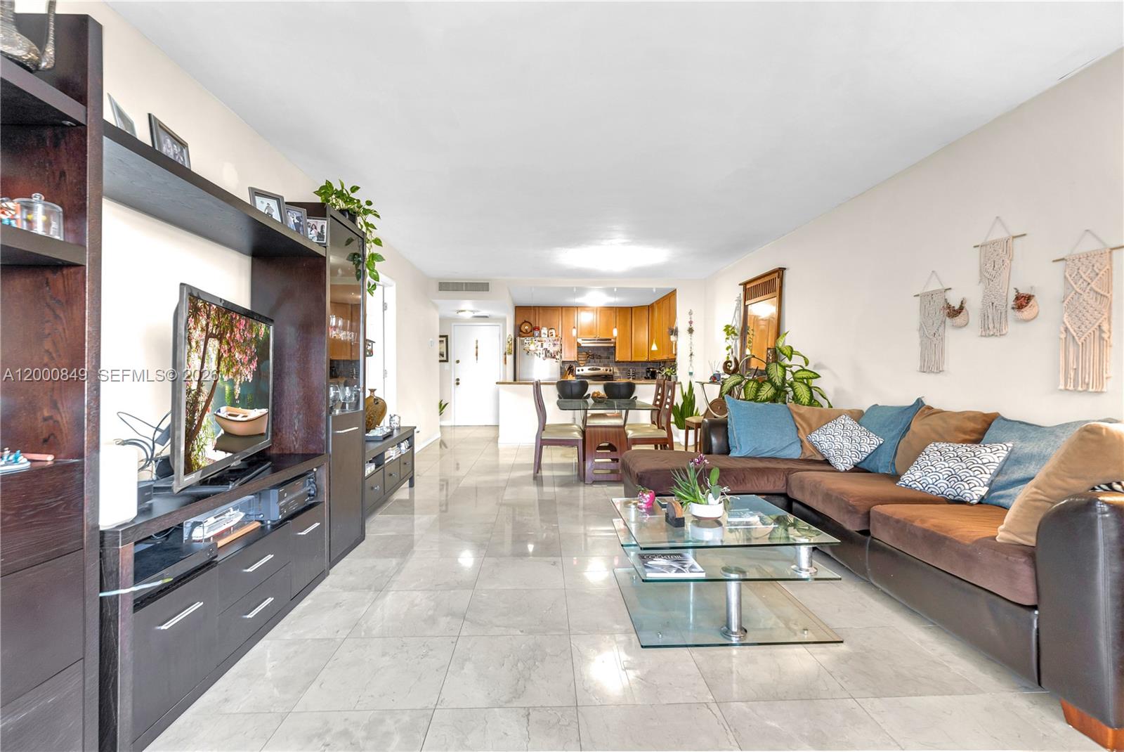 OLYMPUS CONDO PHASE - Residential