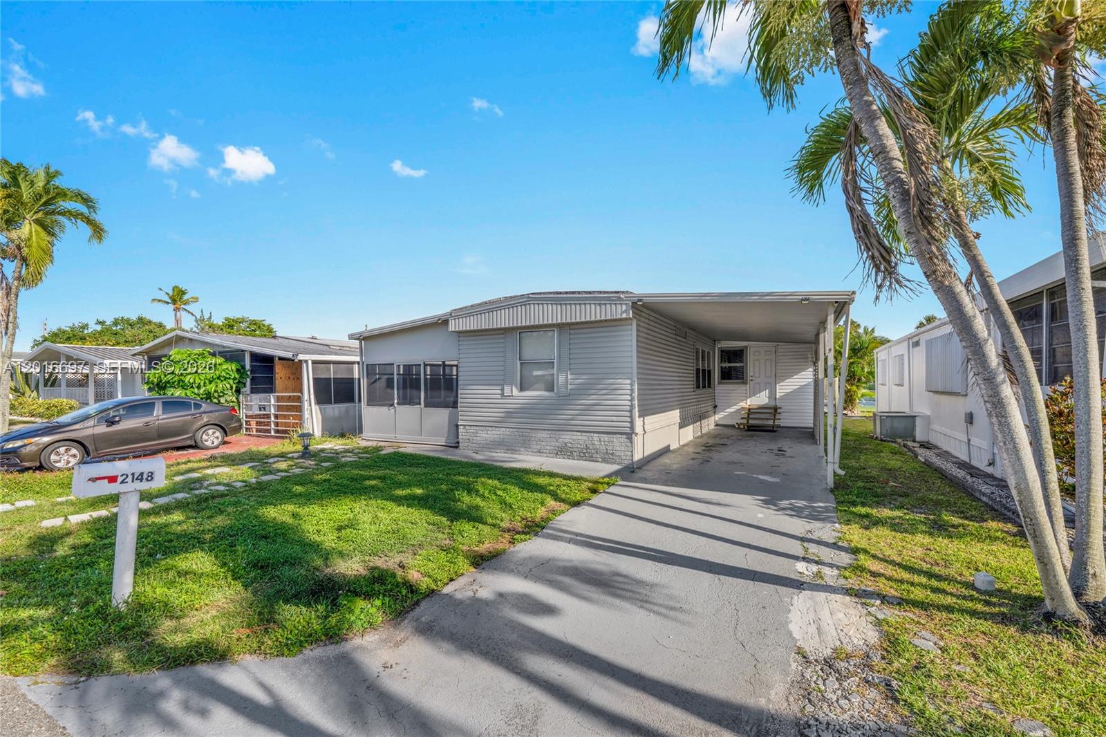 RAVENSWOOD ESTATES & MARI - Residential