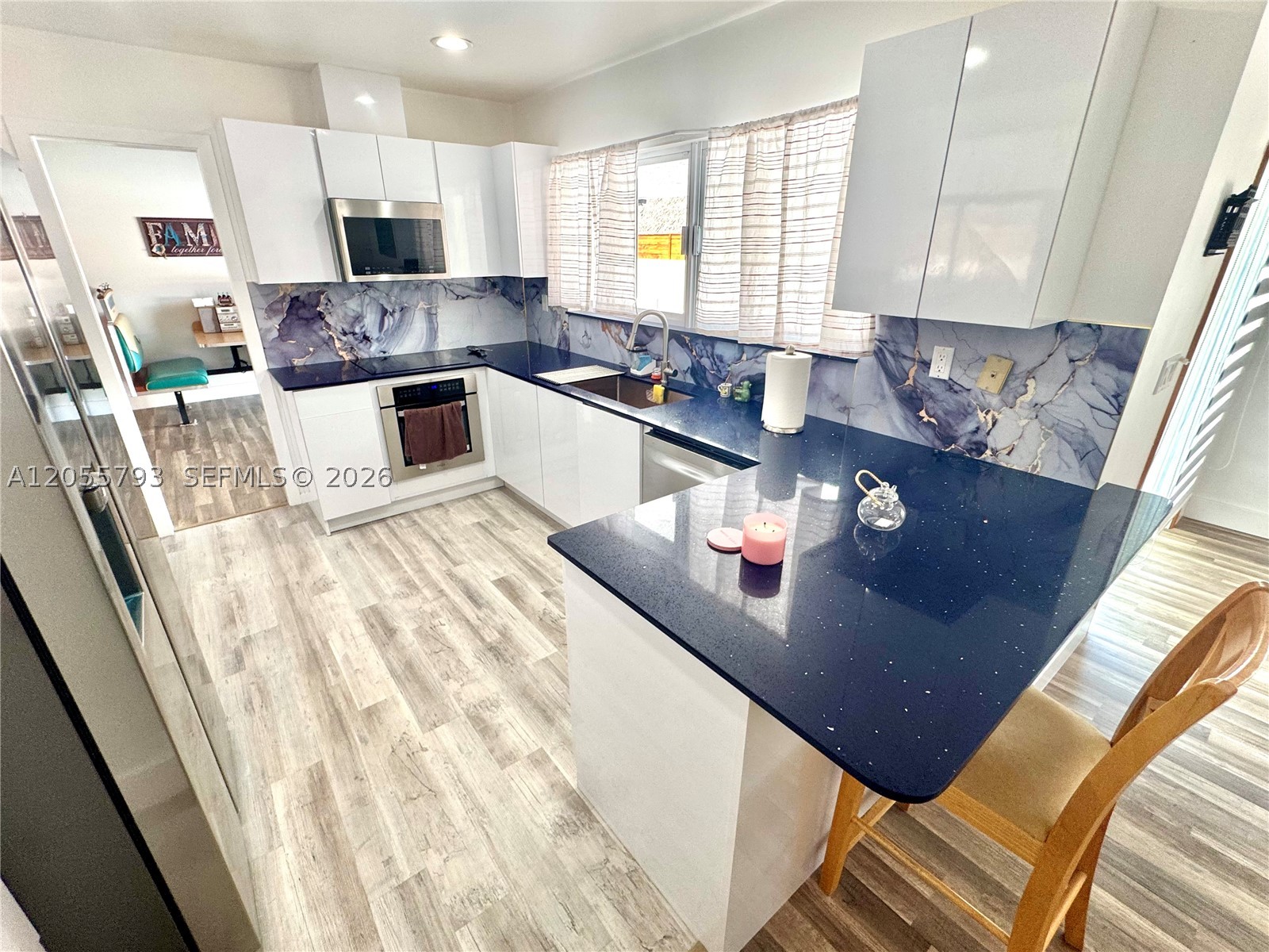 COUNTRY CLUB OF MIAMI EST - Residential Lease