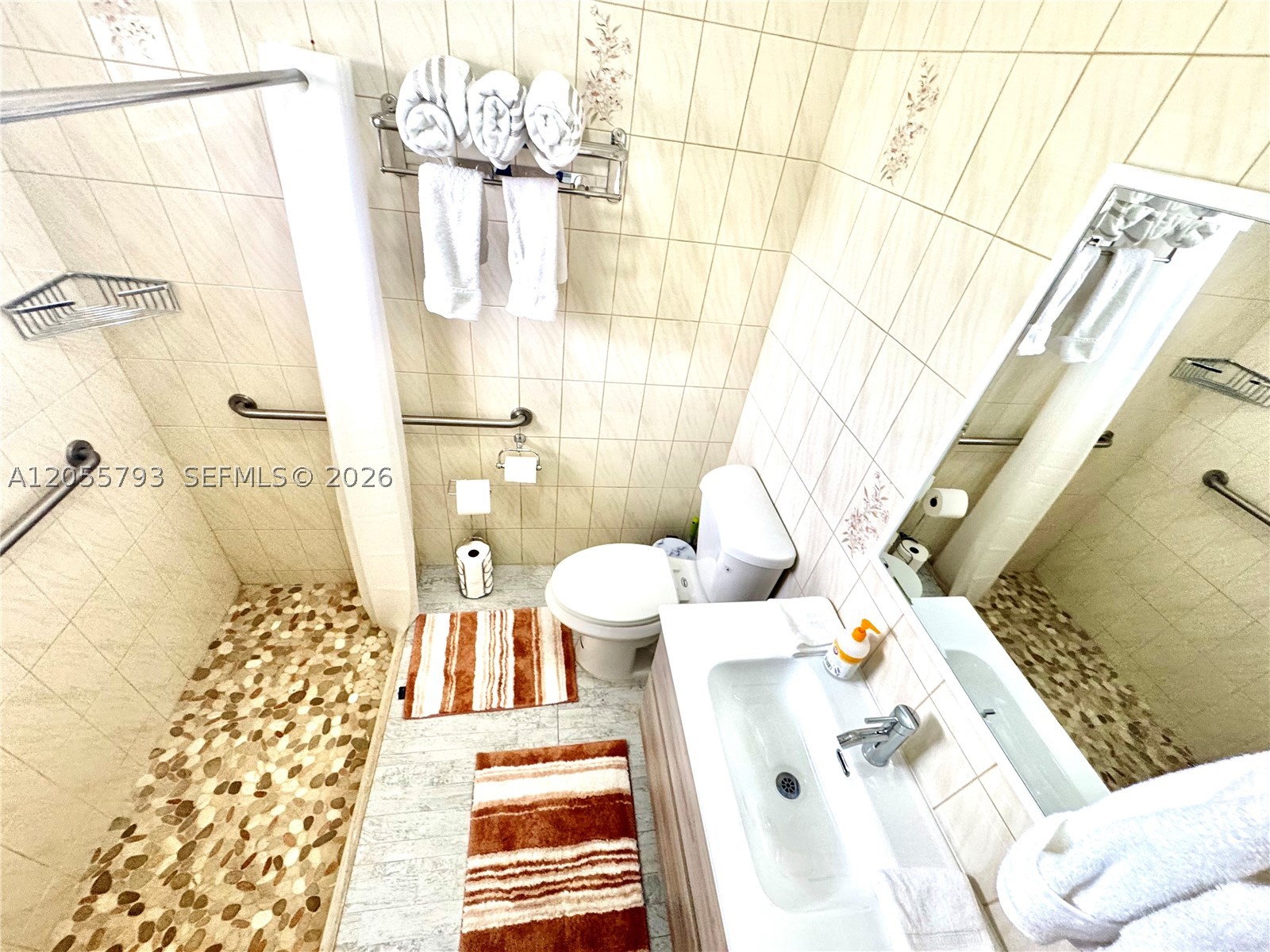 COUNTRY CLUB OF MIAMI EST - Residential Lease