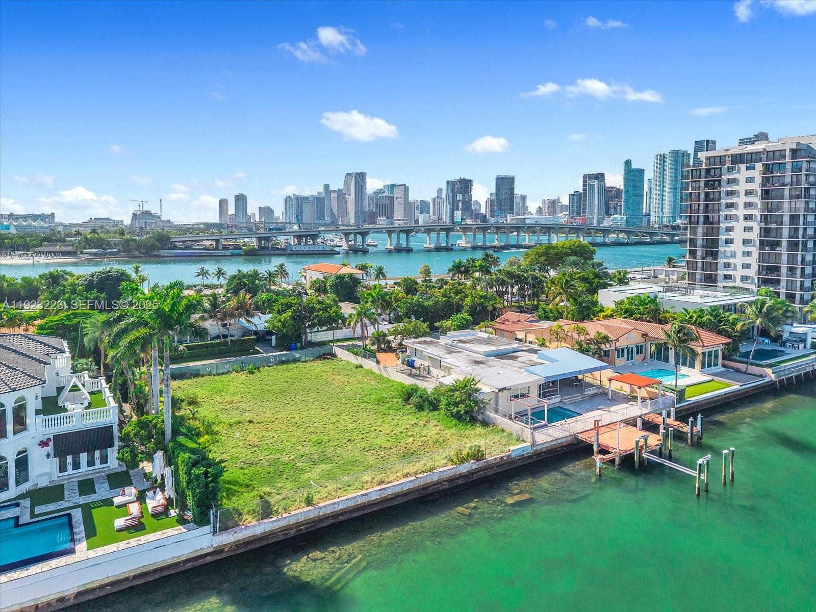 BISCAYNE ISL - Land