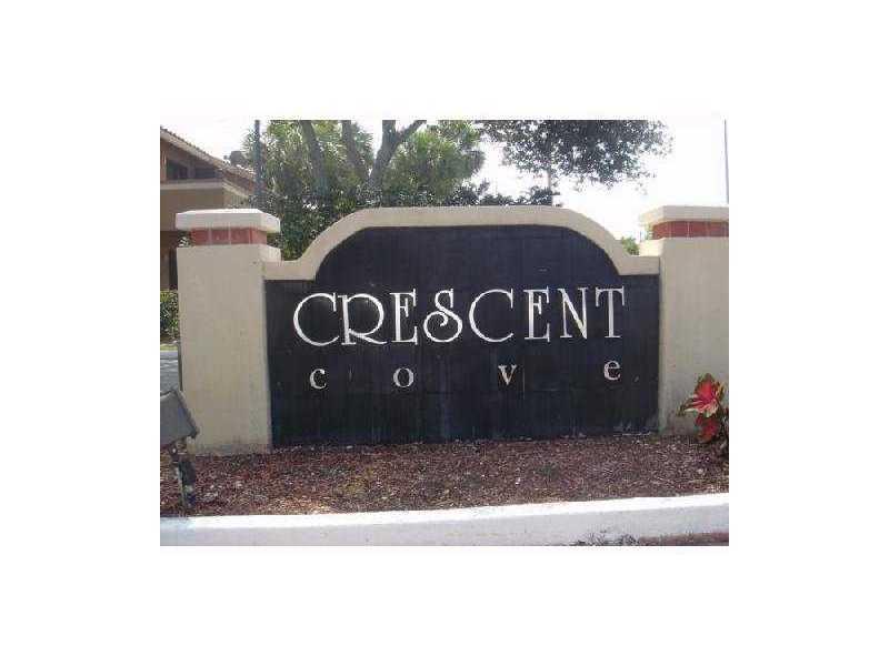 NICE GARDEN STYLE BEDROOM 1 BATH CONDO LOCATED IN CRESENT COVE. UNIT HAS FULL SIZE WASHER & DRYER INSIDE. BEING SOLD AS IS. COMMUNITY HAS PLENTY OF AMENITIES SUCH AS TENNIS, POOL, CLUBHOUSE, GYM AND MORE. UNIT HAS TENANT UNTIL OCT 31, 2016 $875, GREAT IN VESTMENT OPPORTUNITY
