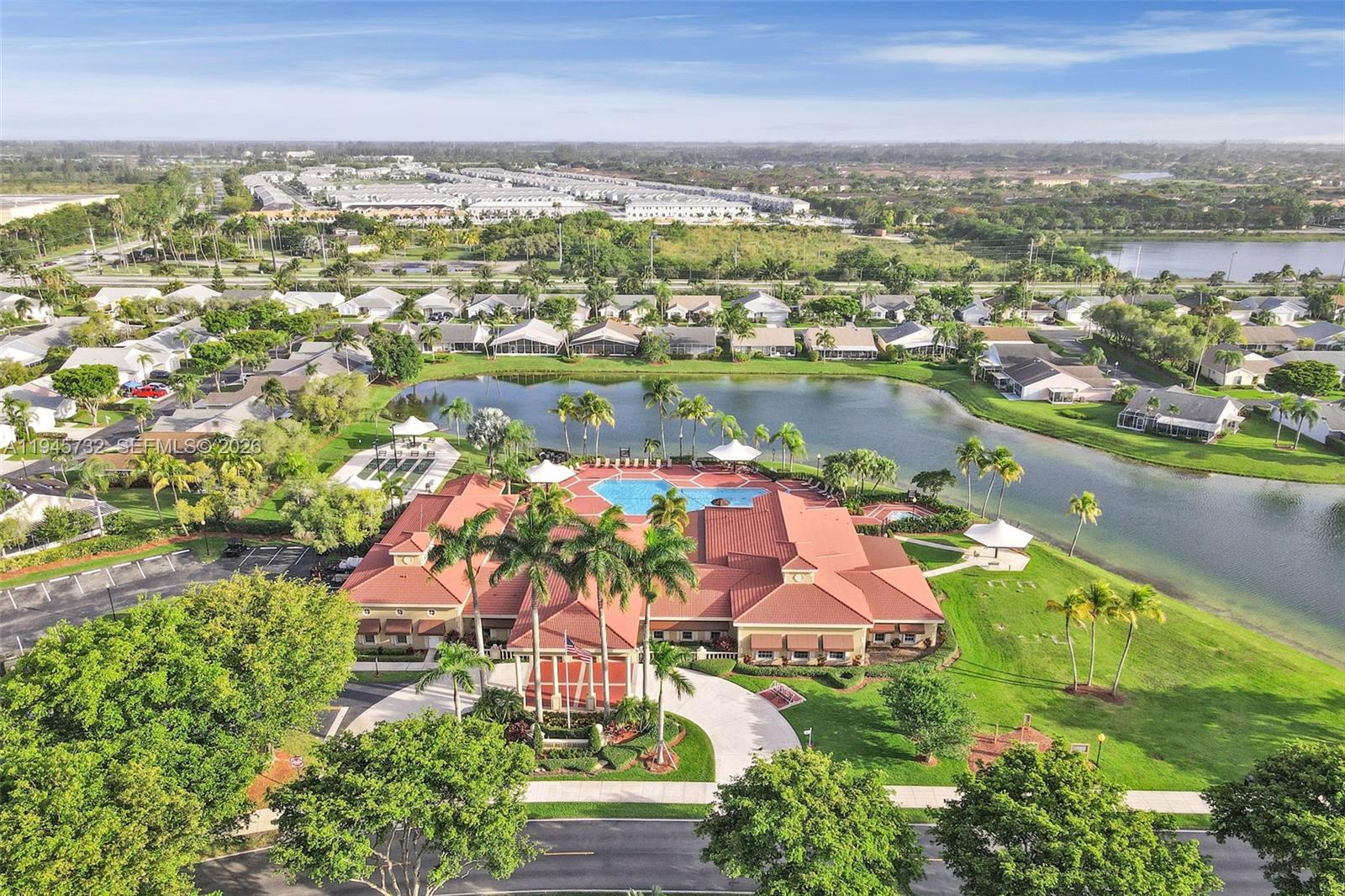 KEYS GATE CONDO NO FOUR - Residential
