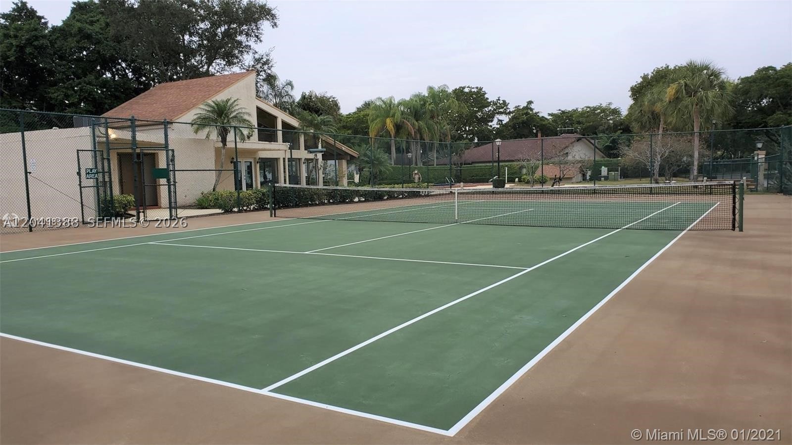 WIMBLEDON AT JACARANDA CO - Residential