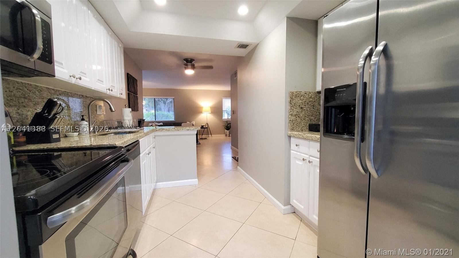 WIMBLEDON AT JACARANDA CO - Residential