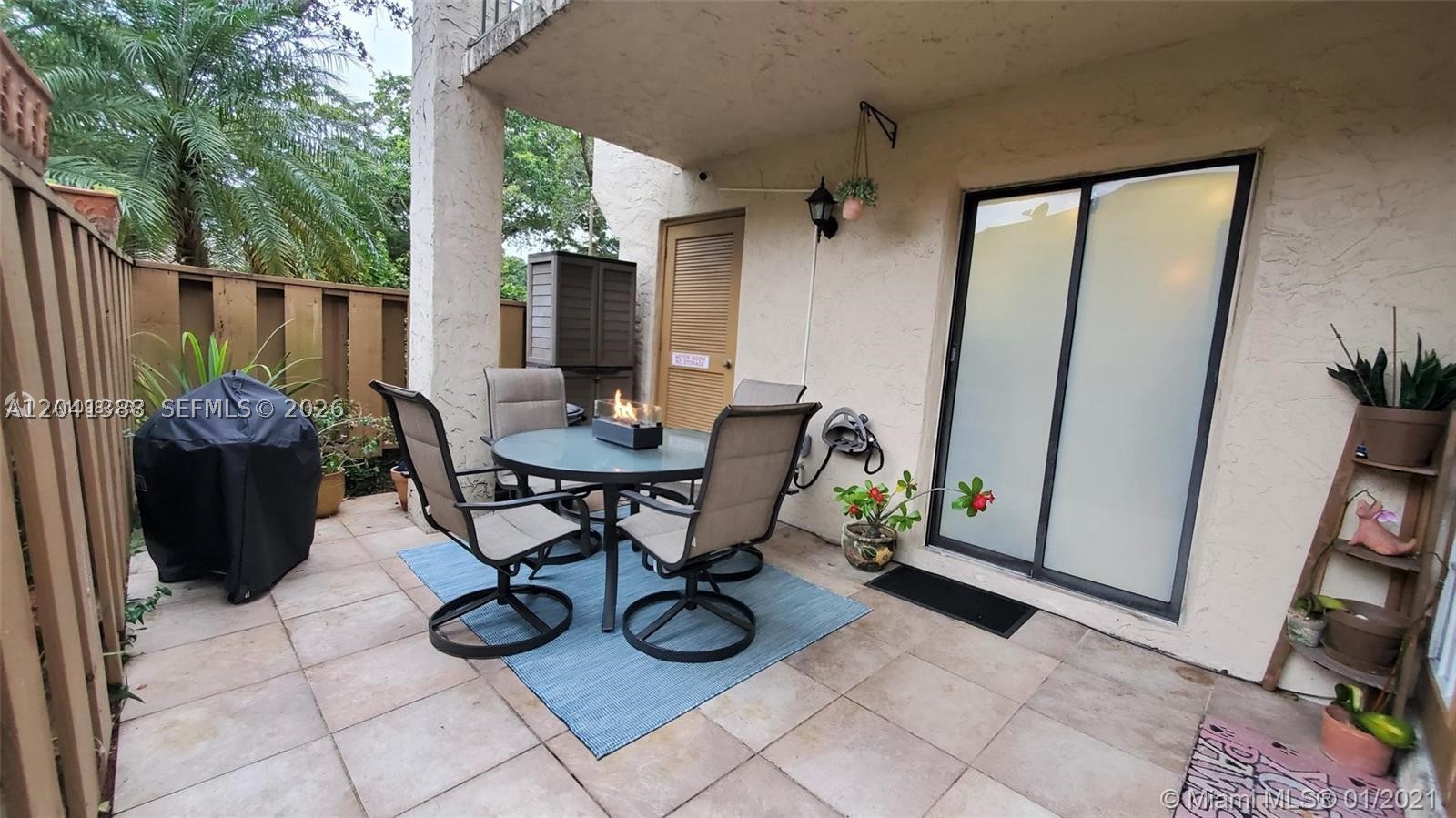 WIMBLEDON AT JACARANDA CO - Residential