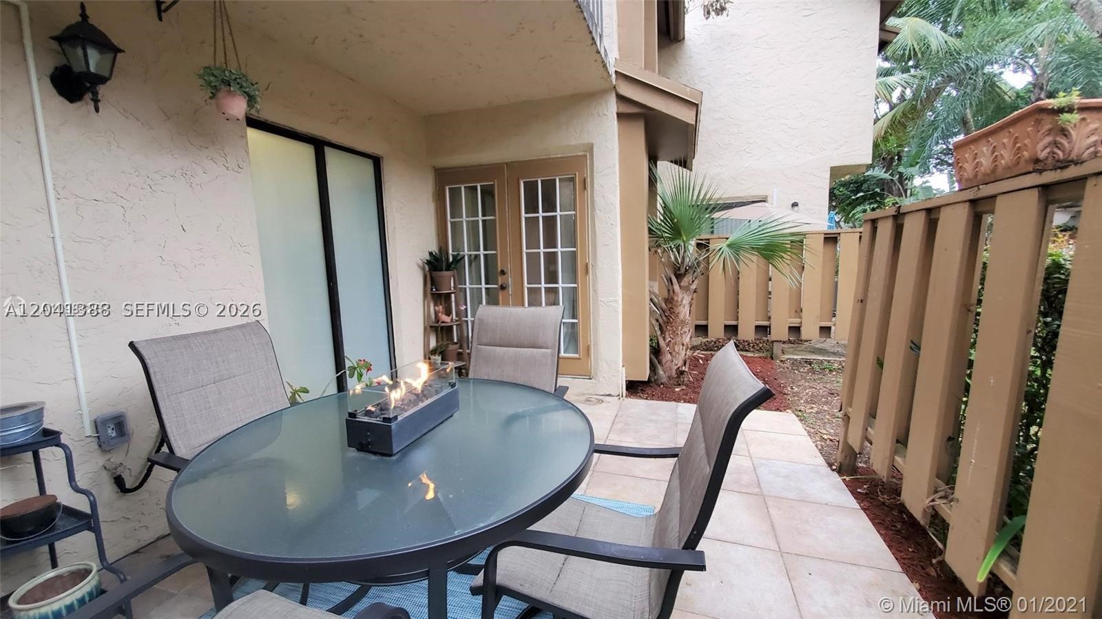 WIMBLEDON AT JACARANDA CO - Residential