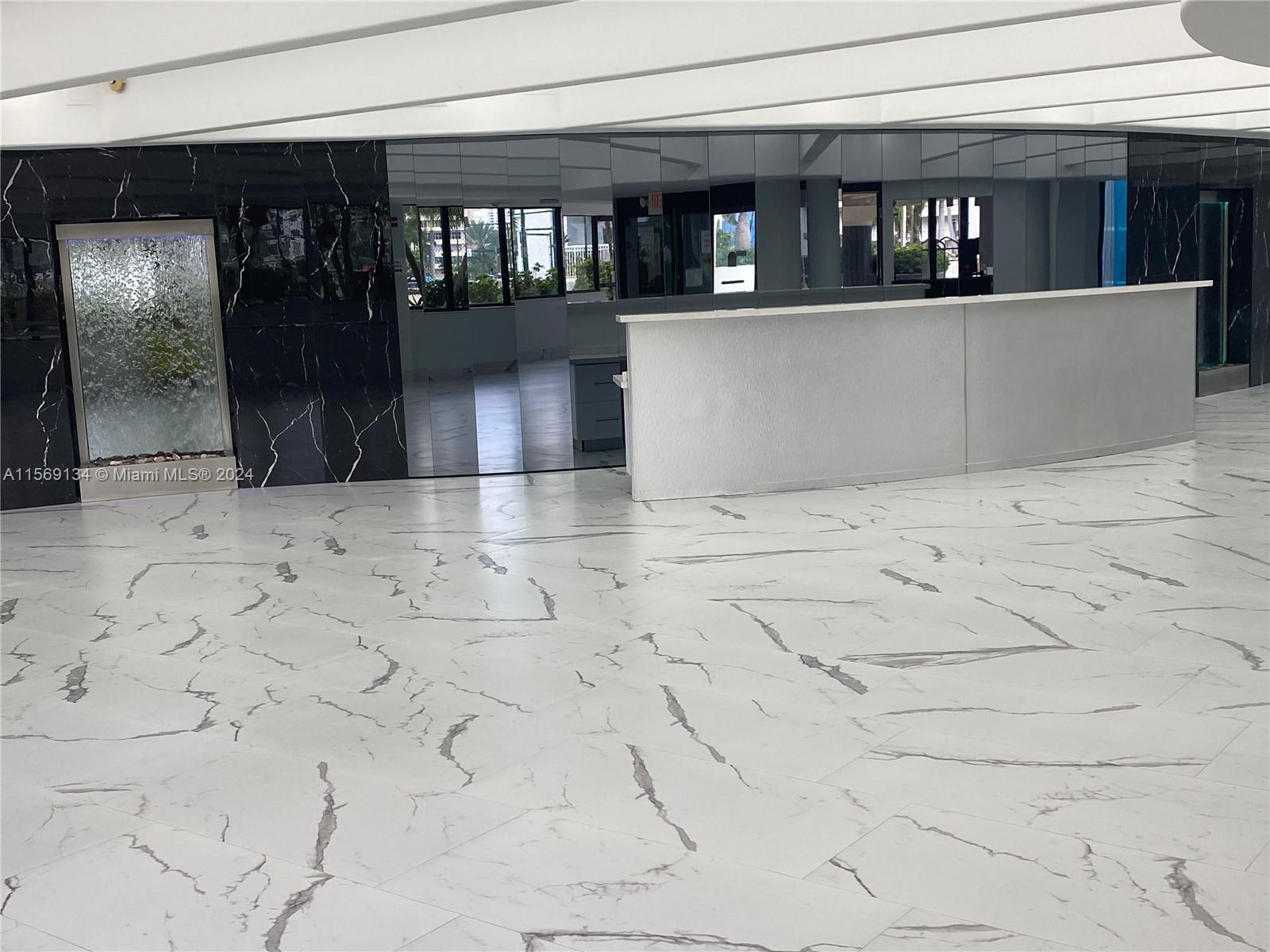 LA MER ESTATES WEST CONDO - Residential Lease