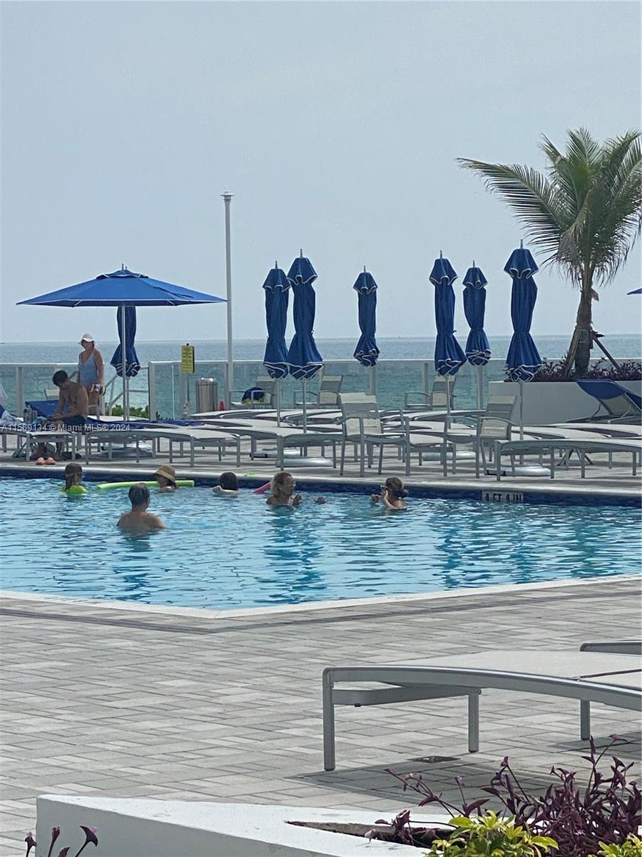 LA MER ESTATES WEST CONDO - Residential Lease