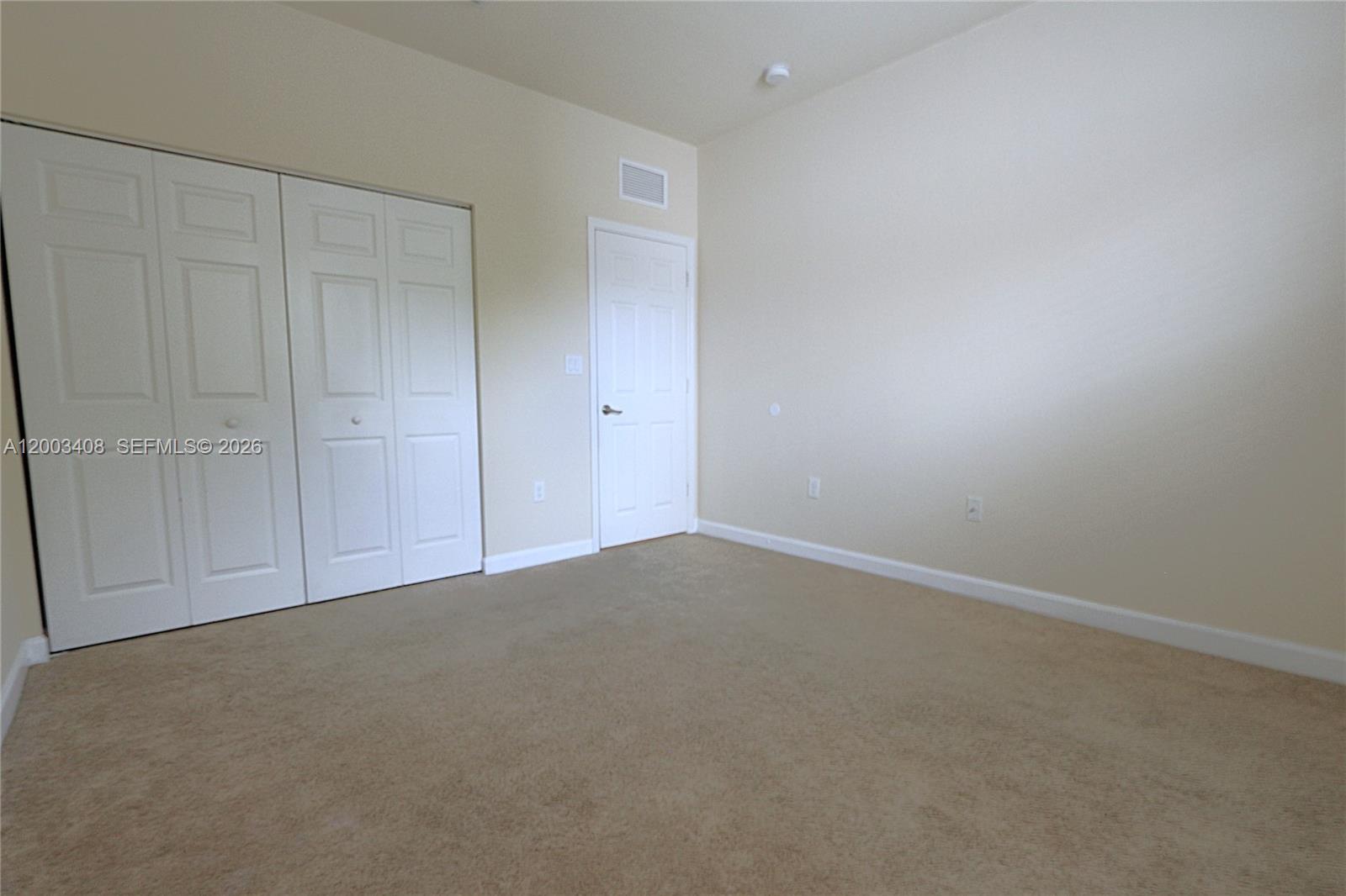 KENDALL COMMONS TOWNHOMES - Residential
