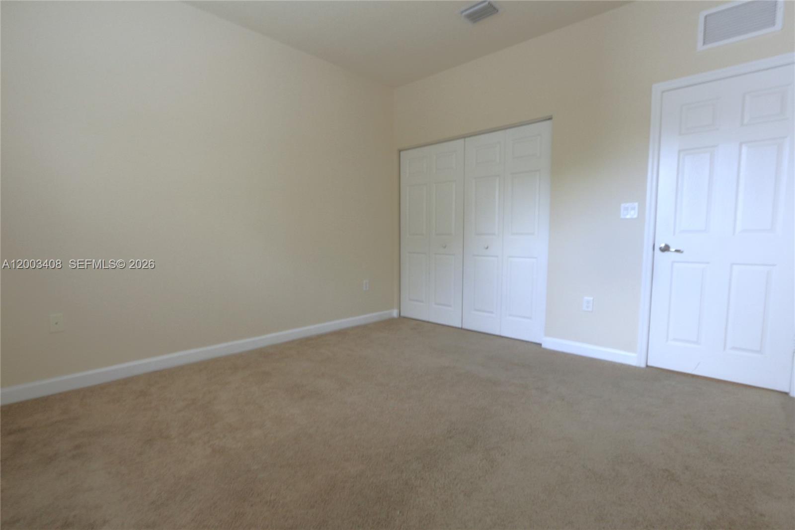 KENDALL COMMONS TOWNHOMES - Residential