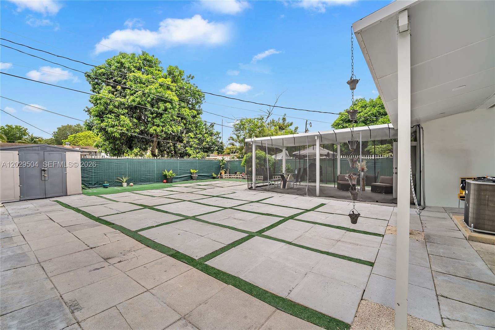 LINWOOD GARDENS NO 2 - Residential