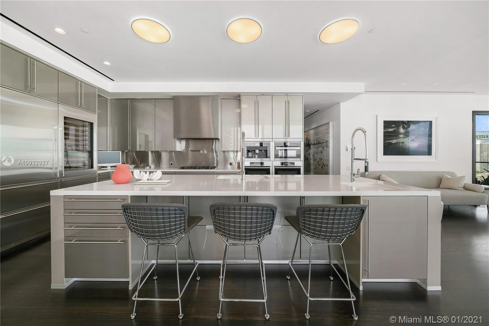 APOGEE CONDO - Residential