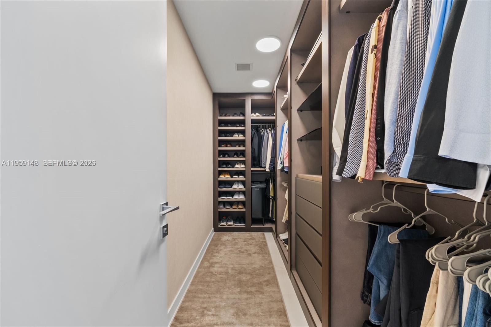 ASTON MARTIN - Residential