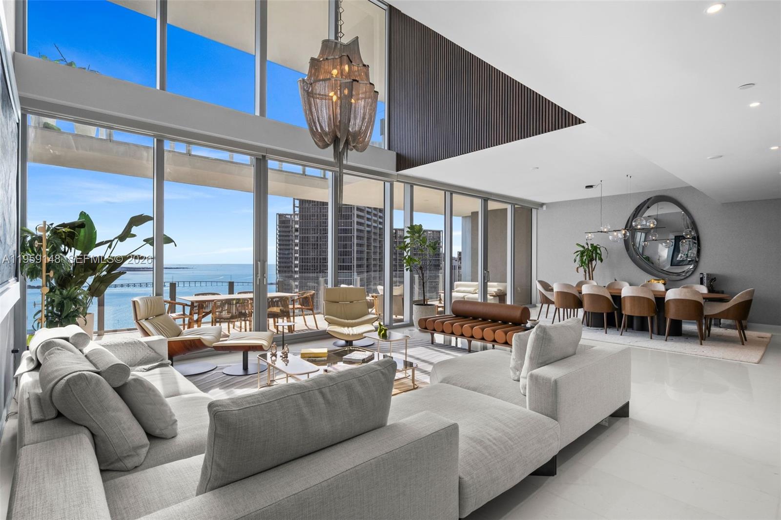 ASTON MARTIN - Residential