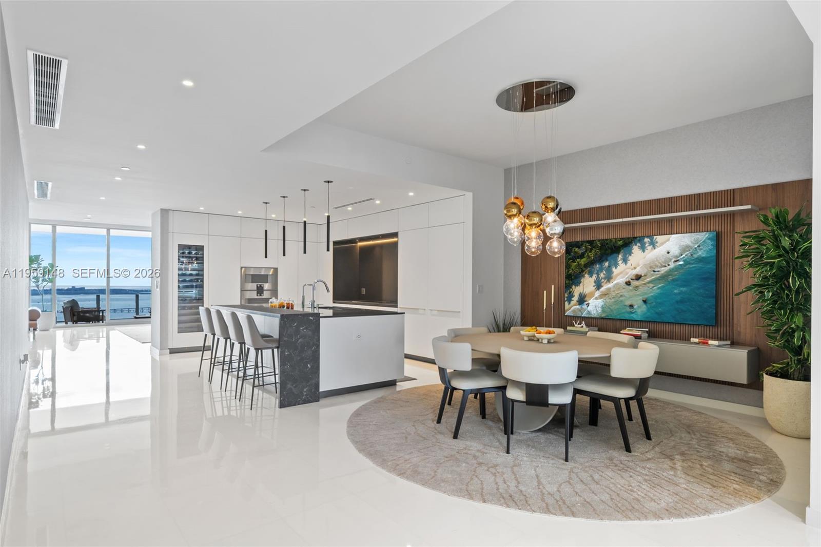 ASTON MARTIN - Residential