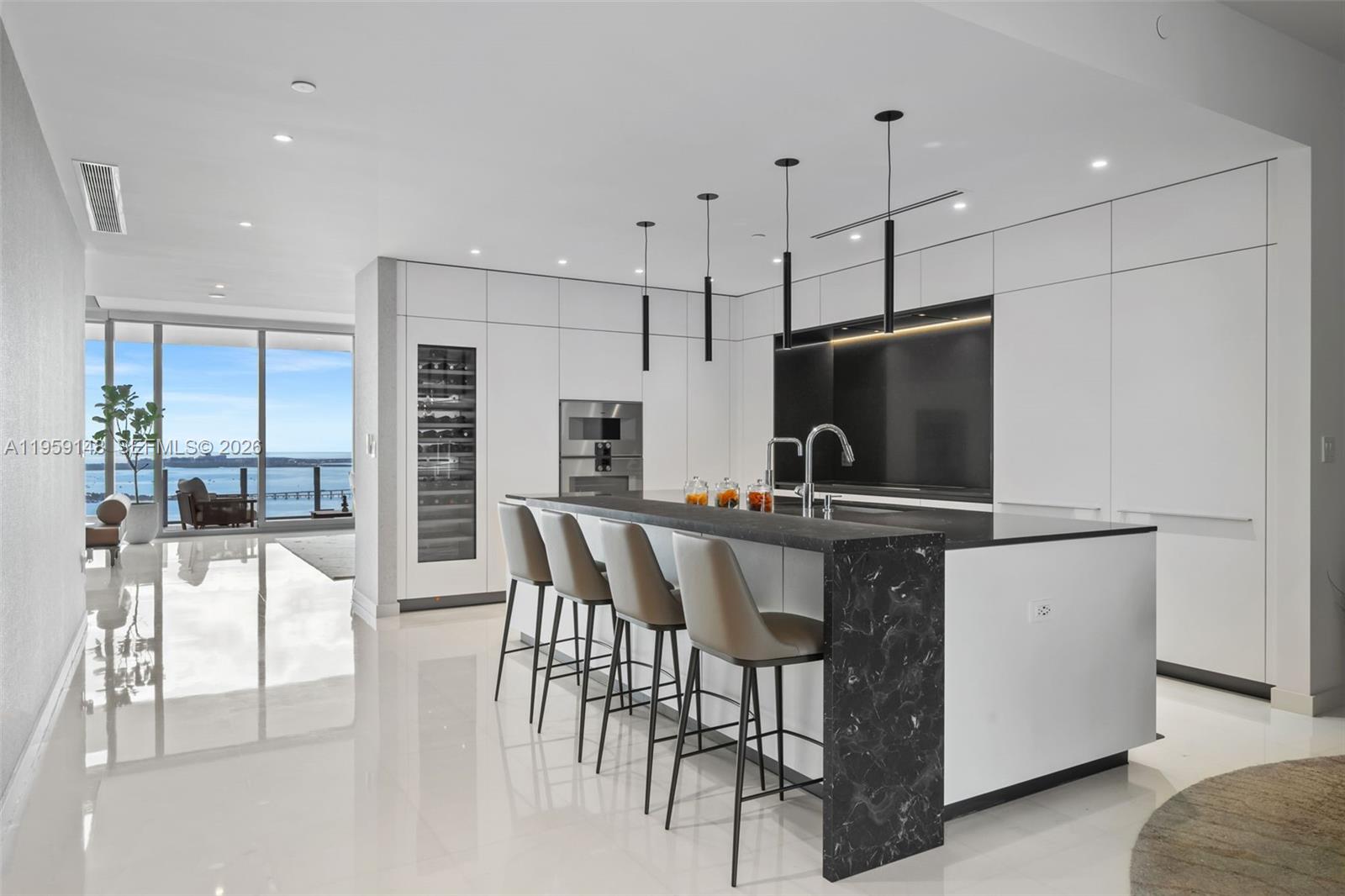 ASTON MARTIN - Residential