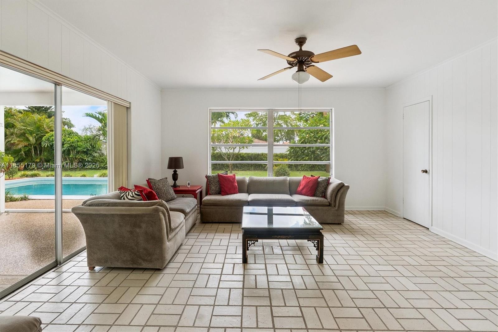PLANTATION PARK LAKESITES - Residential