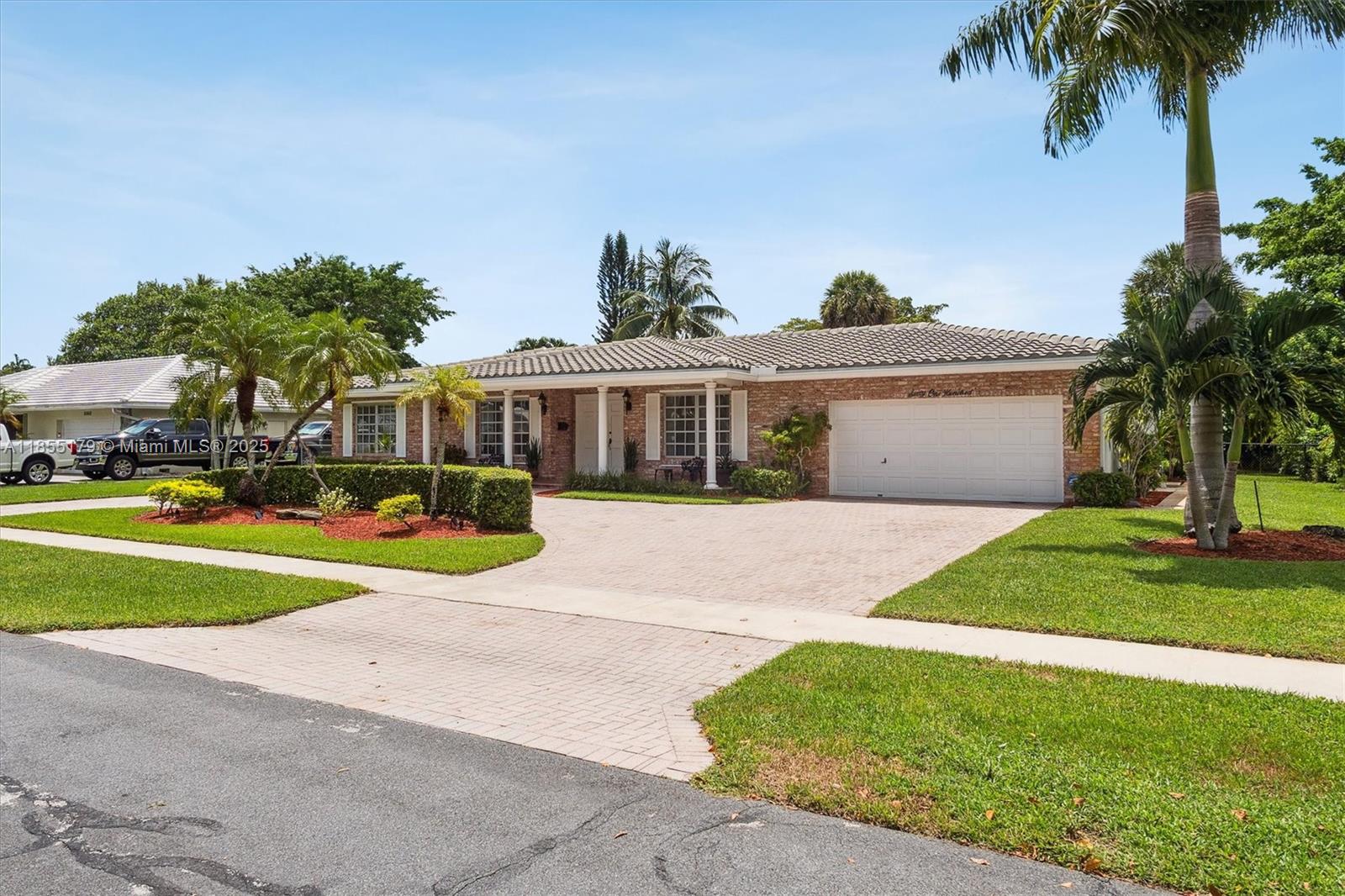 PLANTATION PARK LAKESITES - Residential