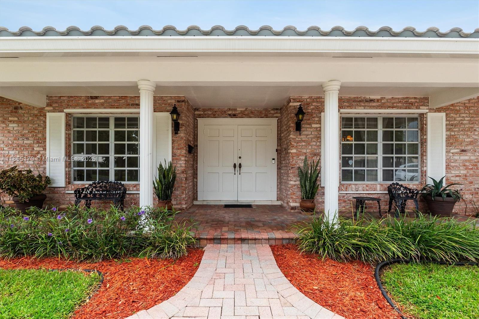 PLANTATION PARK LAKESITES - Residential