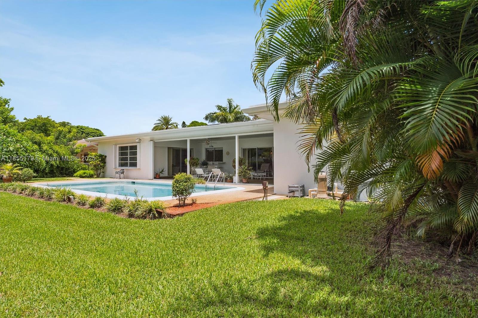 PLANTATION PARK LAKESITES - Residential