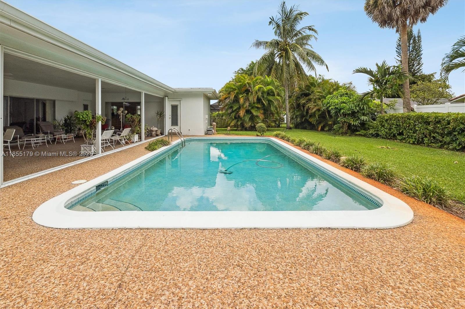PLANTATION PARK LAKESITES - Residential