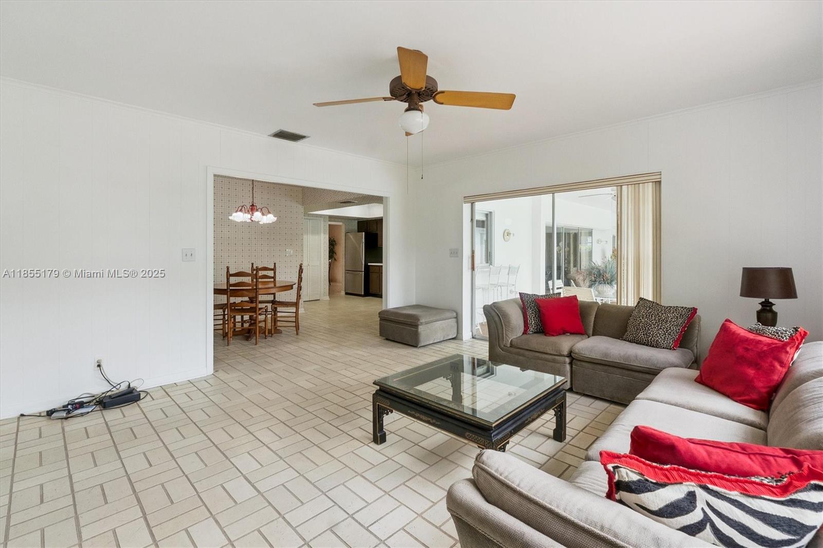 PLANTATION PARK LAKESITES - Residential