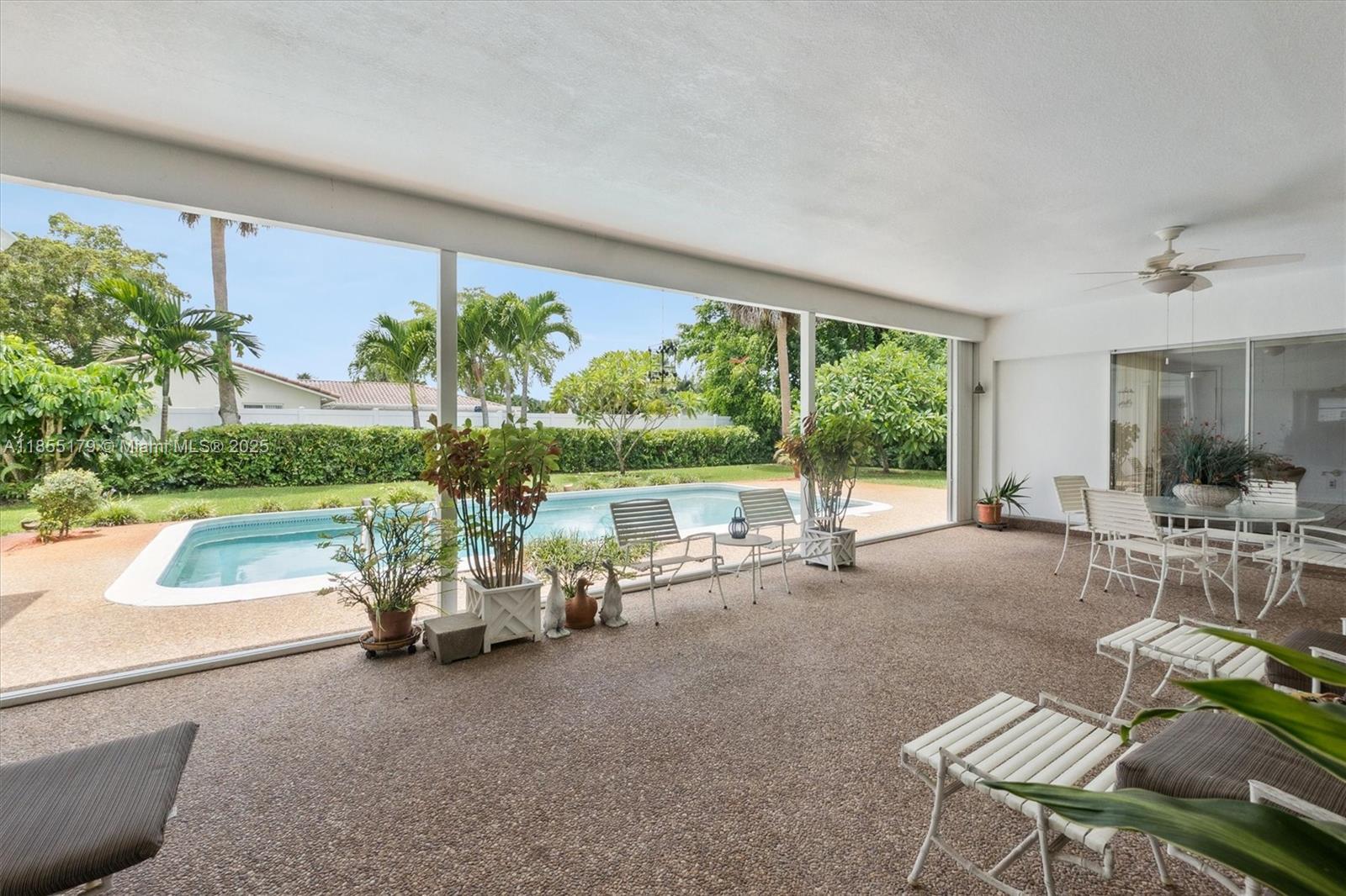PLANTATION PARK LAKESITES - Residential