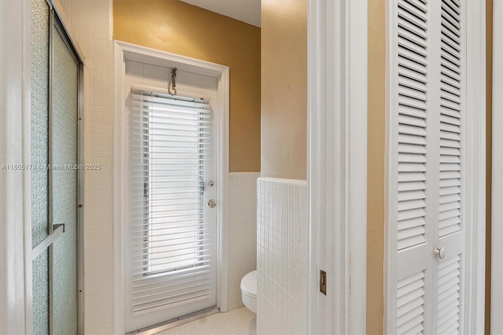 PLANTATION PARK LAKESITES - Residential