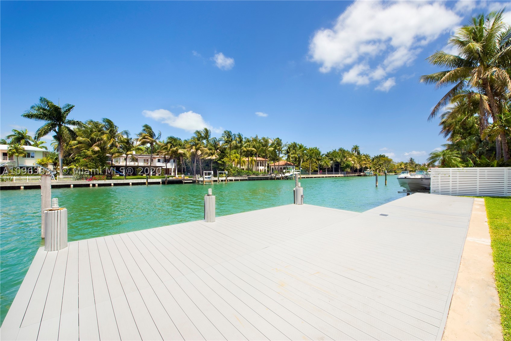 SUNSET ISLANDS-ISLAND NO - Residential