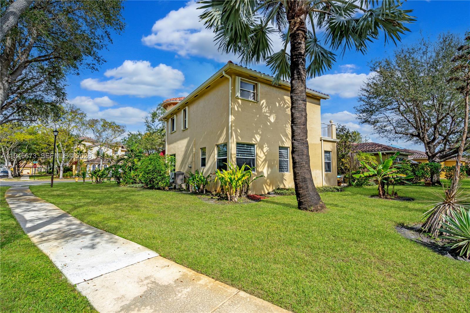 BELLAGIO AT VIZCAYA - Residential