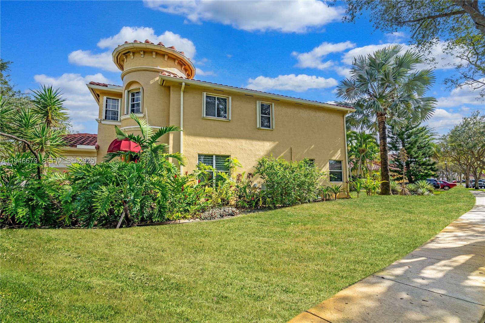 BELLAGIO AT VIZCAYA - Residential